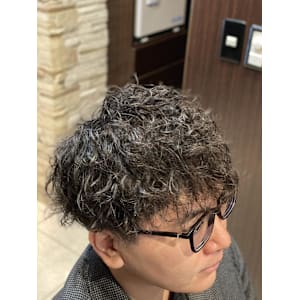 神田スパイラル - ヘアーモードキクチ 神田日銀通り店【ヘアーモードキクチ】掲載中