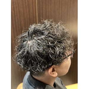 神田スパイラル - ヘアーモードキクチ 神田日銀通り店【ヘアーモードキクチ】掲載中