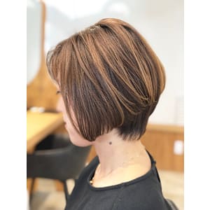 【VIE/石田康博 】小顔効果UP！大人女性の為のショート - VIE 青山/表参道【ヴィー】掲載中