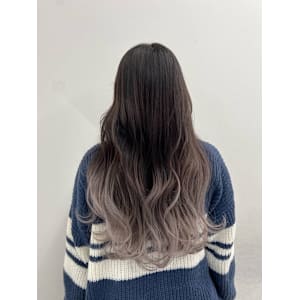 シルバーカラー - siesta by amble luxe 池袋【シエスタ バイ アンブルリュクス】【シエスタ バイ アンブルリュクス】掲載中