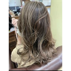 サロンヘアー・プラス×スタイル