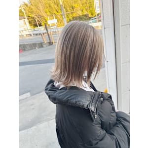 10代20代デザインカラー・シャドールーツカラー・グレージュ