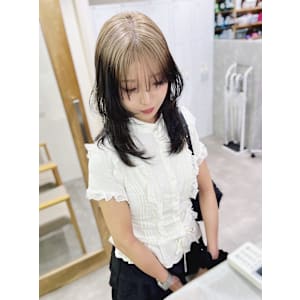 バタフライカット・ハッシュカット・シャギーレイヤー