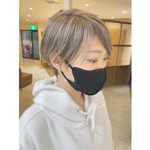 ボーイッシュ×ショートヘアー×ミルクティー