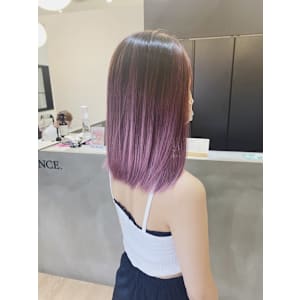 パープルバレイヤージュ×ミディアムAラインボブ 