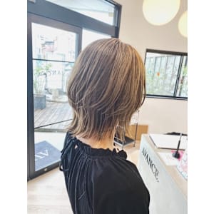 30～50代ウルフカット/ウルフレイヤー/シルキーベージュ - Chere azuri 狭山店【チェレ】【チェレ アズーリ サヤマテン】掲載中
