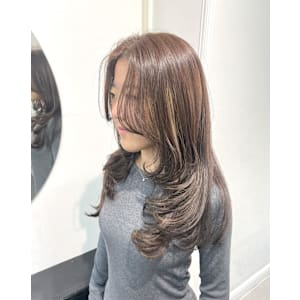 顔周りレイヤー/カーテンバング/レイヤーカットロング - AO。【アオ】掲載中