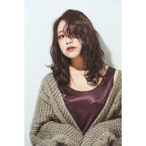 ほつれカールミディ - etre by comme Matisse恵比寿駅前店/髪質改善/縮毛矯正/トリートメント【エトル】【エトル バイ コムマティス エビスエキカミシツカイゼンシュウモウキョウセイカラートリートメント】掲載中