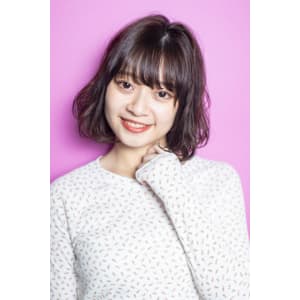 上品ゆるふわカール - etre by comme Matisse恵比寿駅前店/髪質改善/縮毛矯正/トリートメント【エトル】【エトル バイ コムマティス エビスエキカミシツカイゼンシュウモウキョウセイカラートリートメント】掲載中