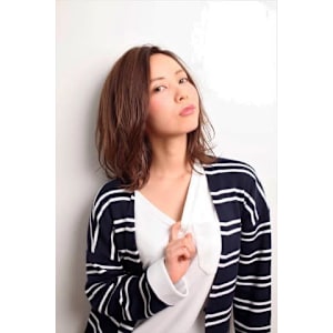 バング長めのミディ - etre by comme Matisse恵比寿駅前店/髪質改善/縮毛矯正/トリートメント【エトル】【エトル バイ コムマティス エビスエキカミシツカイゼンシュウモウキョウセイカラートリートメント】掲載中