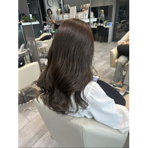 姫カットカールセミディシアーカラー - STELLA by KENJE【ステラバイケンジ】掲載中