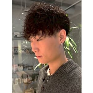 ツイストパーマ フェードカット ツーブロック スペインカール - Men's Salon bloc【メンズサロンブロック】掲載中