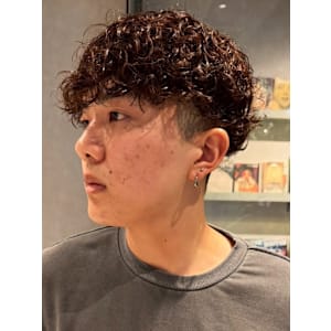 ツイストスパイラルパーマ ツーブロック 刈り上げ 20代 - Men's Salon bloc【メンズサロンブロック】掲載中