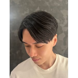 センターパート - ヒロ銀座バーバーショップ大阪本店【ヒロギンザ バーバーショップオオサカホンテン】掲載中