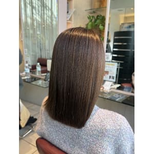 ハンドブローで叶う髪質改善ストレート - EMU international 春日部本店【エムインターナショナル】掲載中