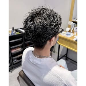 スパイキーショート