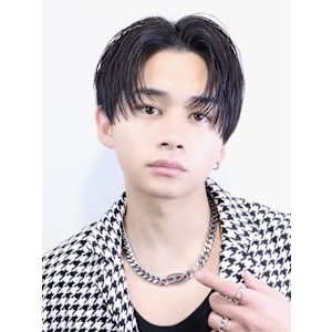 ストレートセンターパート - FLAVA Men's hair メンズサロン吉祥寺【フレイバ メンズヘア】【フレイバ メンズヘア】掲載中