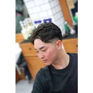 センターパート - BARBERSHOP NOR品川区（2nd）【バーバーショップノアシナガワク　セカンド】掲載中