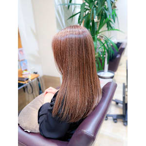 白髪ぼかしハイライトカラー30代40代50代グレージュ - STELLA by KENJE【ステラバイケンジ】掲載中