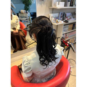 ハーフアップ×カチモリ - hair resort lachiq R+【ヘアーリゾート ラシック アールプラス】【ヘアーリゾート ラシック アールプラス】掲載中
