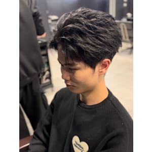 センターパート×ニュアンスパーマ×フェザーパーマ×men's - owl 心斎橋【アウル シンサイバシ】掲載中