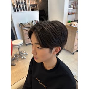 センターパート - hair resort lachiq R+【ヘアーリゾート ラシック アールプラス】【ヘアーリゾート ラシック アールプラス】掲載中