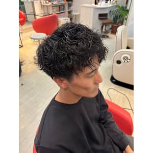 ツイストスパイラル - hair resort lachiq R+【ヘアーリゾート ラシック アールプラス】【ヘアーリゾート ラシック アールプラス】掲載中