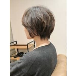 【tot.fam.】パーマで簡単スタイリングショートボブ☆ - t o t . f a m .【トット ファム】掲載中