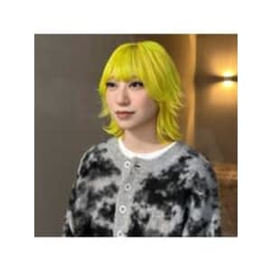 【MAAAAAC】ライブ映えNEONイエロー×発光デザインカ - MAAAAAC【マーシー】掲載中