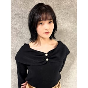 外ハネボブ 顔周りレイヤーカット 前髪カット アッシュグレー - CAPA  central 天神・大名店【キャパ セントラル テンジン ダイミョウテン】掲載中