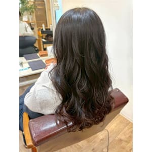 ロングレイヤー グレージュ 30代 巻き髪  髪質改善 艶髪 - hair salon Rich 横須賀中央店【ヘアーサロンリッチ ヨコスカチュウオウテン】掲載中