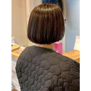 ボブ 髪質改善 アッシュブラウン 白髪ぼかしハイライト 艶髪 - hair salon Rich 横須賀中央店【ヘアーサロンリッチ ヨコスカチュウオウテン】掲載中