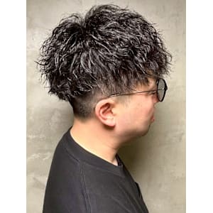 ツイスパ 束感パーマ ツーブロックマッシュ 刈り上げ 30代 - 完全個室 THIS IS BARBER 3rd【カンゼンコシツ ディスイズバーバーサード】掲載中