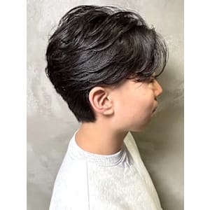 フェザーパーマ 毛流れパーマ ニュアンスパーマ 黒髪ショート - 完全個室 THIS IS BARBER 3rd【カンゼンコシツ ディスイズバーバーサード】掲載中