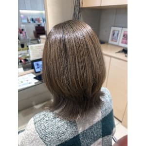 オレンジ味抑えたグレージュウルフ - EMU international 春日部本店【エムインターナショナル】掲載中