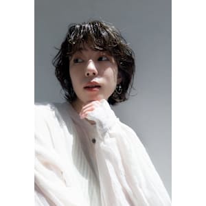 大人ガーリー３０代４０代ショートカールスタイル - F・AVEDA 木の葉モール橋本【エフ アヴェダ コノハモールハシモト】掲載中