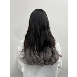 アッシュシルバーグラデーション - cielo by siesta 池袋【シエロ バイ シエスタ】【シエロ バイ シエスタ】掲載中