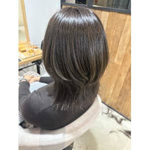 アッシュグレージュ/レイヤー/４0代/薬院/久保 - fleur  by safari【フルール バイ サファリ】掲載中