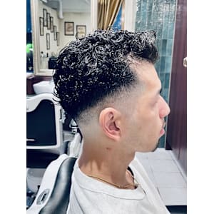 【40代 男性】ハードパーマスキンフェード（大宮/バーバー） - Graceful Barber London【グレイスフルバーバーロンドン】掲載中