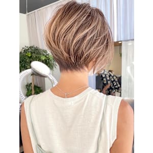 丸顔面長40代50代×絶壁解消大人美人ショートパーマ 安　 - BUMP GINZA【バンプ ギンザ】掲載中