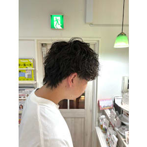 “ショートウルフ”シャドウパーマ