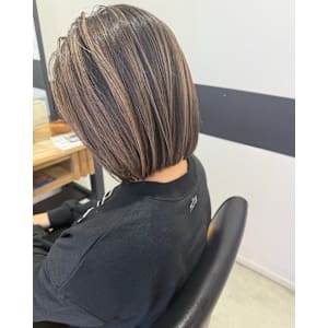 デザインカラーを活かすルーツカラー - F・PARADEseaside【エフパレードシーサイド】掲載中