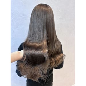 《中島遼香》透明感×艶髪 暗髪ロング美髪 - Ess 艶髪/髪質改善/韓国風【エスツヤガミカミシツカイゼンカンコクフウ】掲載中