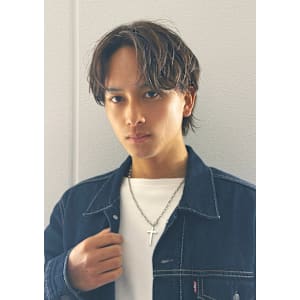 センターパート×ニュアンスパーマ