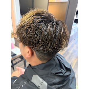 縦落ちツイストスパイラルパーマ