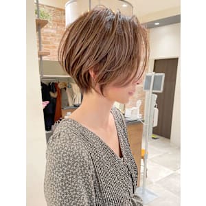 40代50代60代 ショート白髪ぼかし絶壁解消似合わせ　安 - BUMP GINZA【バンプ ギンザ】掲載中