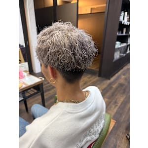 ハイトーン×パーマ