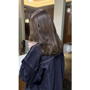 《花屋併設》レイヤーカット/明るめグレージュ - mallow*花屋併設の美容院*【マロウ】掲載中