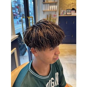 ハイライトカラー/金メッシュ - N'SOL of RICHAIR【アンソル オブ リシェール】掲載中