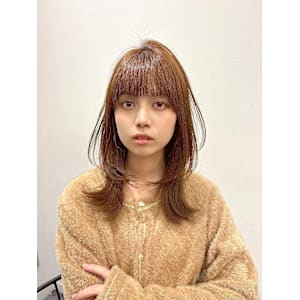 レイヤーカット　レイヤー　くびれミディ　ブラウンベージュ - LILIANA【リリアーナ】掲載中